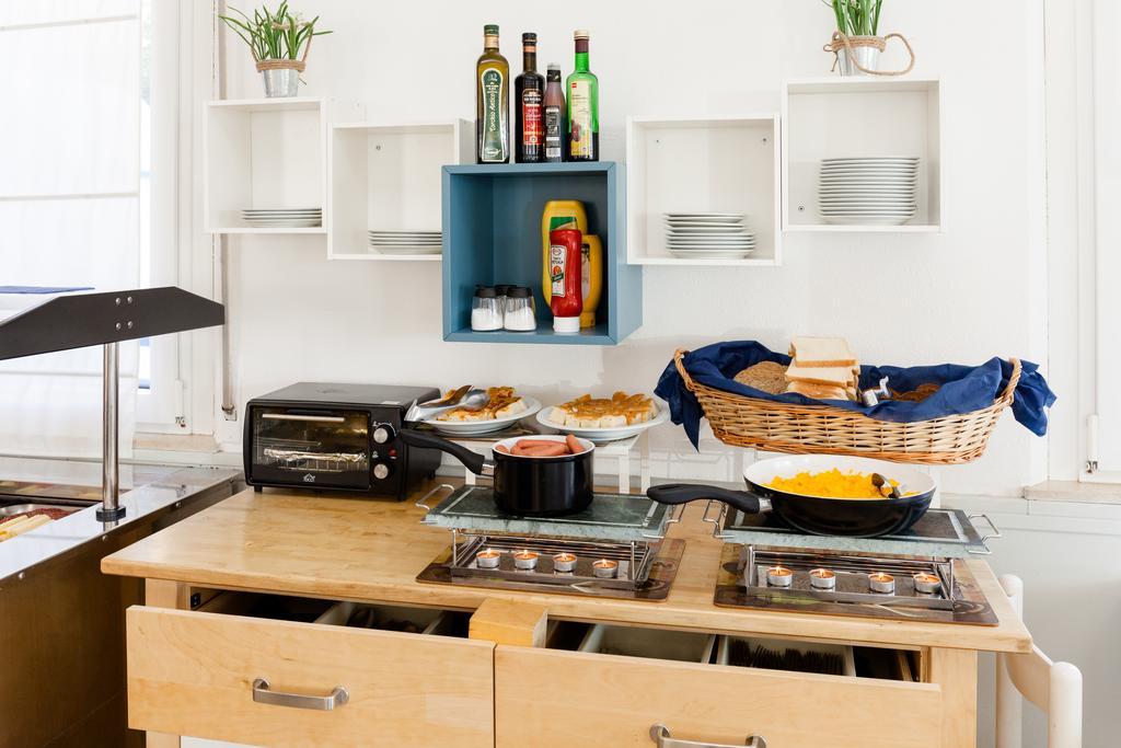 Costazzurra By Interlux